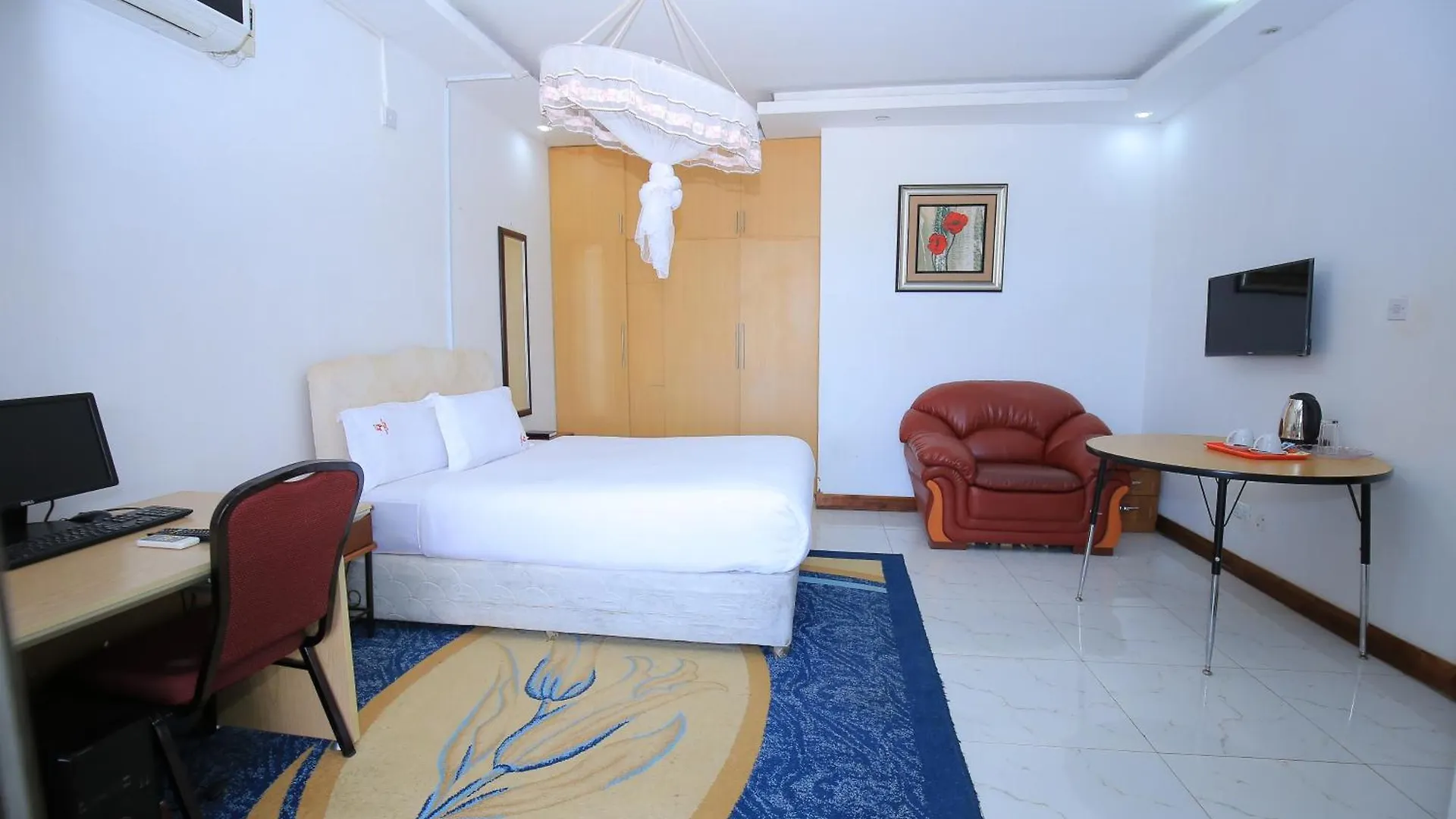 ***  Frontiers Hotel & Conference Entebbe Uganda