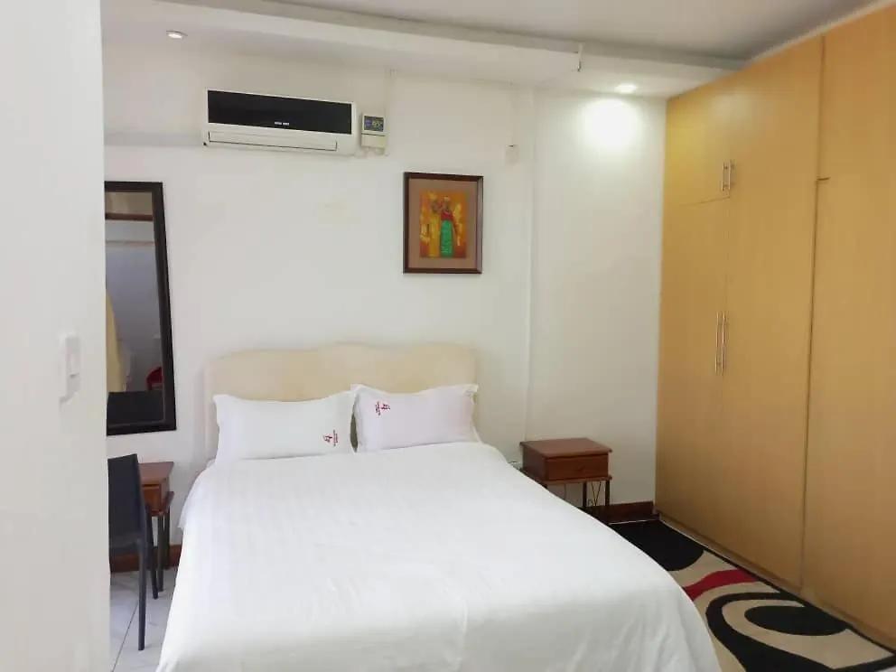 Frontiers Hotel & Conference Entebbe 3*,  Uganda